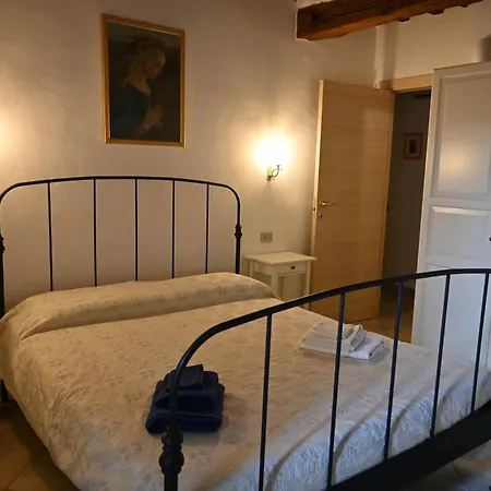 Penelope Apartment *