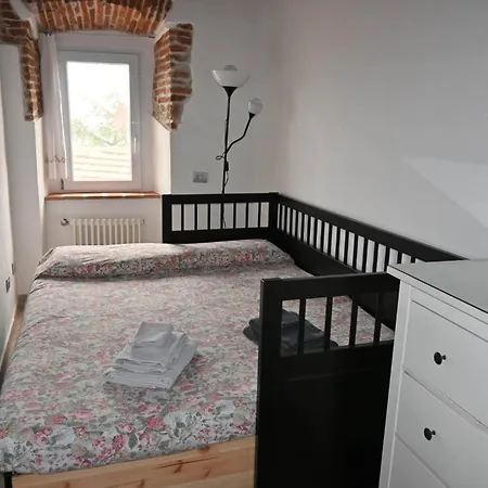 Penelope 2 Bedroom 아파트 *
